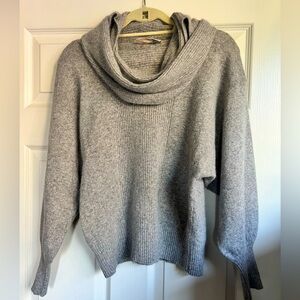 Liz Claiborne Cowell neck cozy sweater